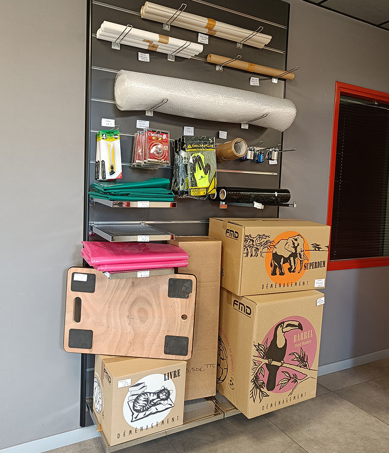 stockage-d-archives-securises-aix-en-provence-sherpabox-location-garde-meuble-vente-carton-boutique